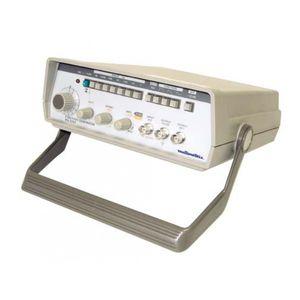 arbitrary waveform generator / function / square signal / laboratory