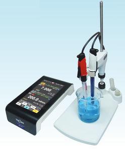 water analyzer / conductivity / portable / automatic