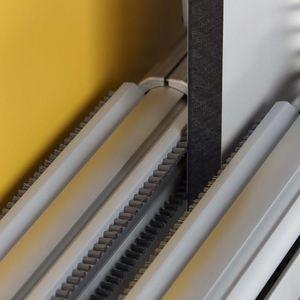 strip brush / protective / PVC