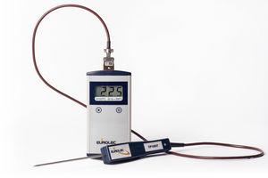 probe thermometer / thermocouple / with LCD display / portable