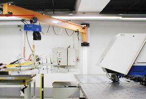 wall-mounted jib crane / electric