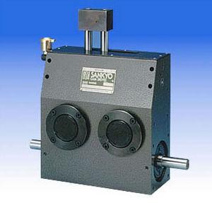 loading manipulator / linear array