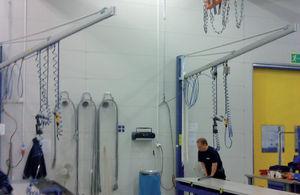 pillar jib crane / wall-mounted / overbraced / aluminum