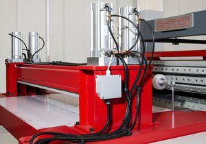 circular saw / for plastics / automatic / precision