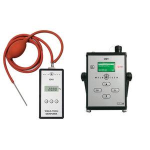 oxygen analyzer / concentration / portable / digital