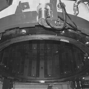 high-vacuum furnace / brazing / pit / vertical