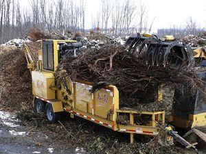 pin mill / horizontal / for wood