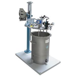 pneumatic lifting device / for containers