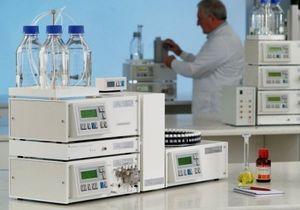 high-performance liquid chromatograph / laboratory / DAD