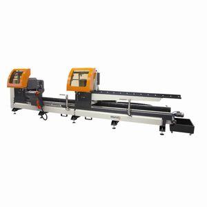 circular sawing machine / for PVC