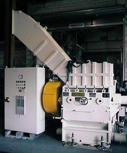 knife mill / horizontal / for cables / coarse powder