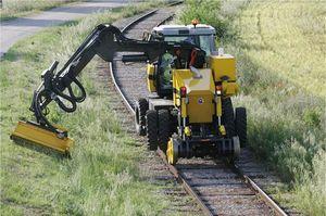 verge mower mulcher / for railroad networks