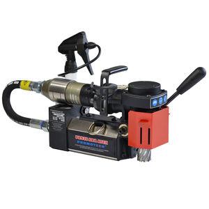 magnetic base drill / pneumatic