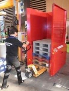 automatic pallet stacker