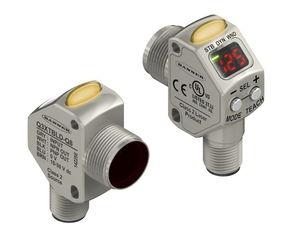 laser contrast sensor / with background suppression / rectangular / metal