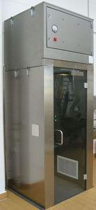 air shower / floor-standing / indoor / for laboratories