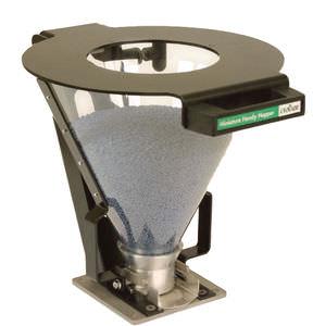 feed hopper / for plastic pellets