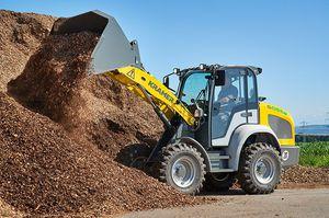 wheeled loader / handling / compact / manoeuvrable