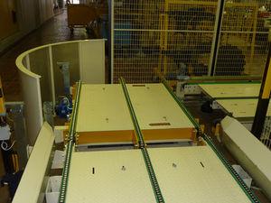 chain conveyor / for pallets / for transport / transfer