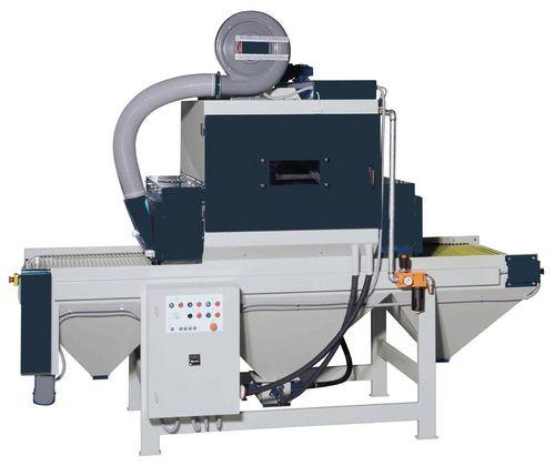 pressure blast cabinet / trough conveyor