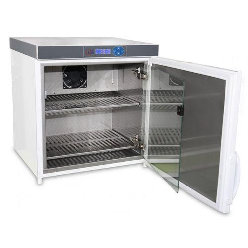 bench-top refrigerator / laboratory