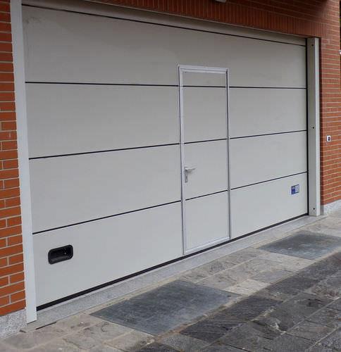 sectional doors / exterior / industrial