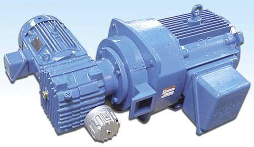 orthogonal electric gearmotor / helical / with multi-disc clutch-brake