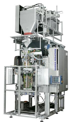 VFFS bagging machine / automatic / for liquids / industrial
