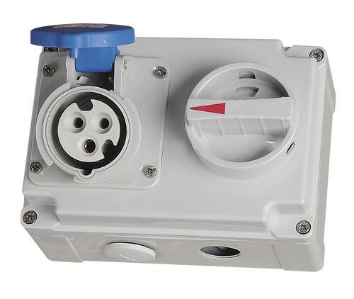 interlocked electrical outlet / wall-mounted / weather-proof / CEE