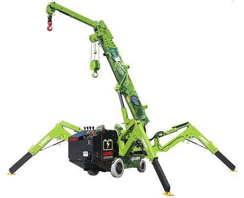 rubber-tired spider crane