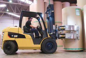 diesel engine forklift / ride-on / 4-wheel / for heavy loads