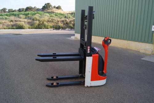 stacker weighing system