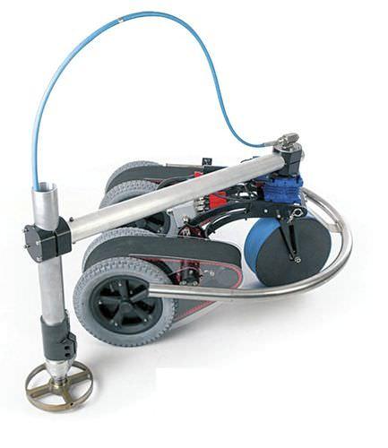 high-pressure cleaning robot