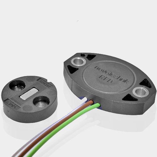 rotary position sensor / contactless / magnetic / IP67