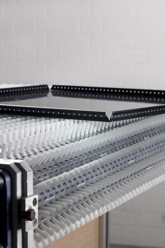 brush conveyor belt / heat-resistant