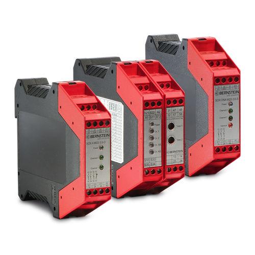 safety relay / AC/DC / compact / DIN rail