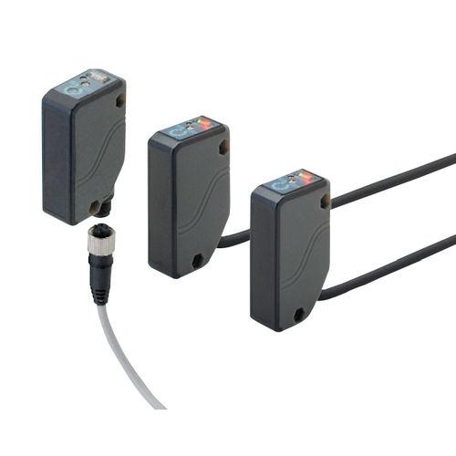 diffuse reflective photoelectric sensor / cubic / infrared / IP67