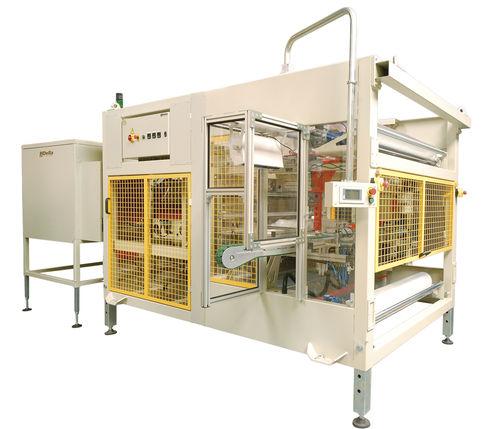 horizontal bagging machine / automatic / for cosmetic products / bottle