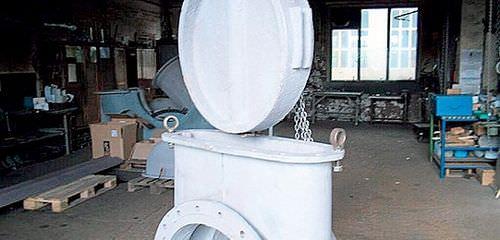 metal-filled epoxy resin / for marine applications