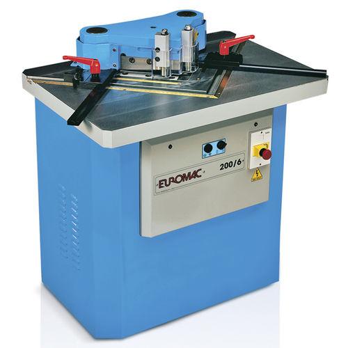 90° fixed angle notching machine / hydraulic / electric / shearing