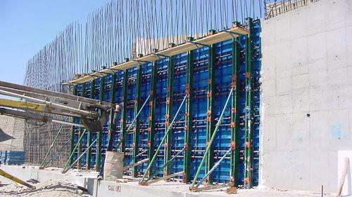 wall formwork / modular / metal / for concrete