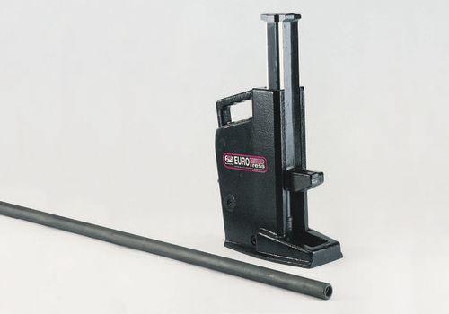 hydraulic jack / steel