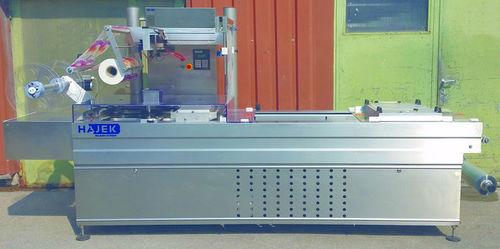 PLC-controlled thermoforming machine / plastic film / for packaging / vacuum