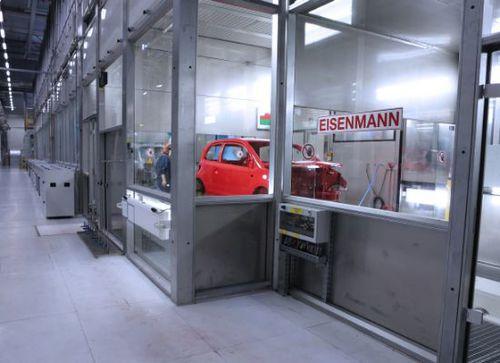 enclosed paint booth / filter / for the automotive industry