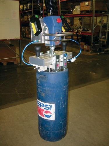pneumatic manipulator / with hoist / for kegs