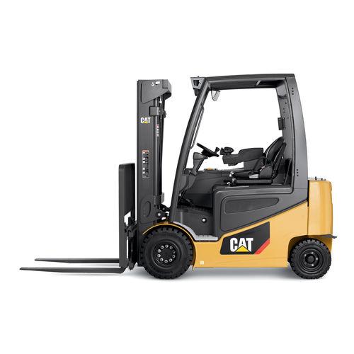 electric forklift / ride-on / 4-wheel / pneumatic tire