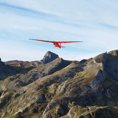 fixed-wing UAV / electric motor / aerial photography / mapping