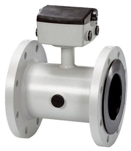 electromagnetic flow meter / for water / in-line