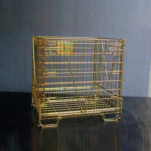 metal crate / storage / wire mesh / stacking