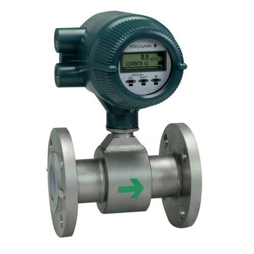 magnetic flow meter / for liquids / in-line